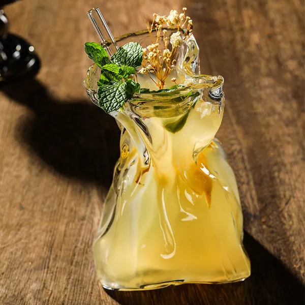 Bag cocktail Cup 300ml with straw