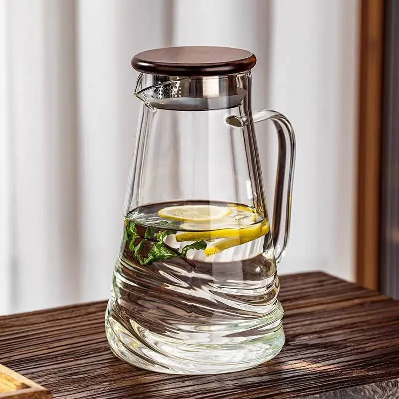 Glass jar