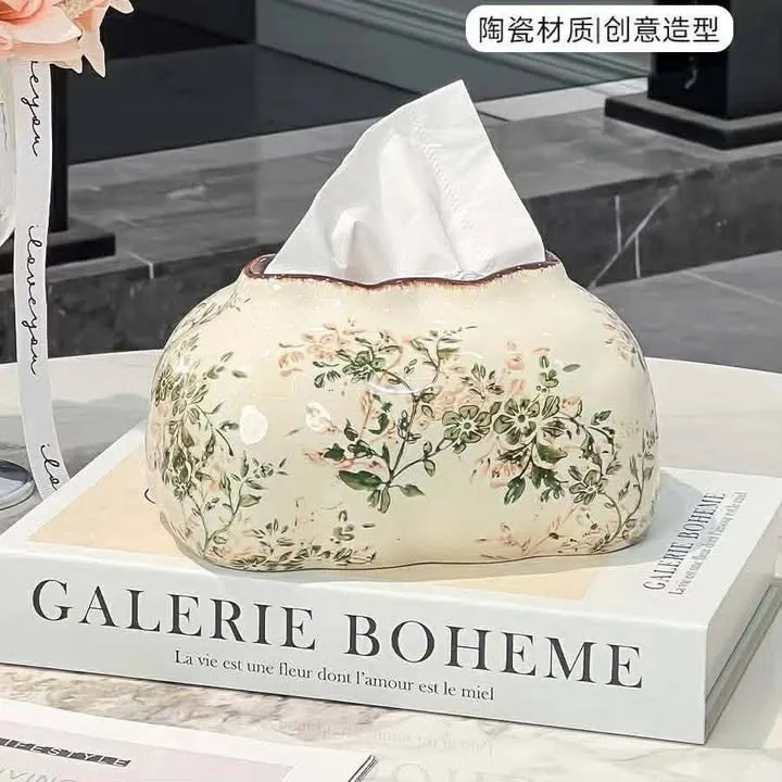 Tissue holder