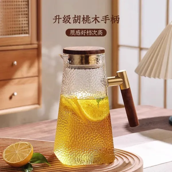 Walnut handle hammered cold water bottle 1500ml-walnut pot lid