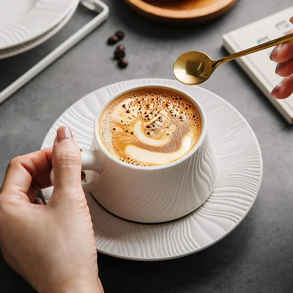 2025 Popular Ceramic Household Accessible Luxury Coffee Cup and Saucer Set Office Breakfast Coffee Cup Three-Piece Set